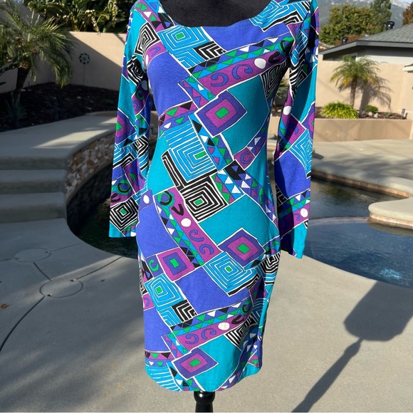 Vintage Geometric Colorful 90’s Dress in Blue and Purple - Picture 3 of 17